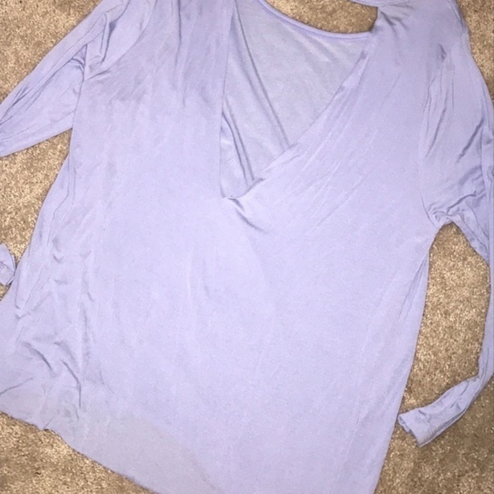 🆕 VS Pink  Open Back periwinkle Blue Long Sleeve - Picture 9 of 9